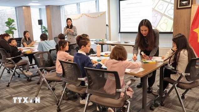 Tôn vinh tiếng Việt: Lan tỏa tình yêu tới các em nhỏ tại thành phố New York, Mỹ