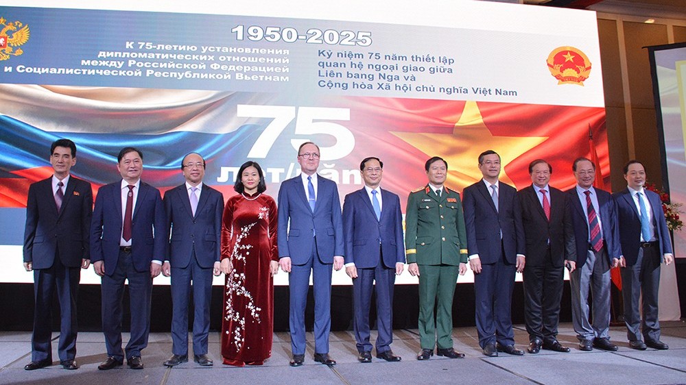 Kỷ niệm 75 năm quan hệ ngoại giao Việt Nam - Liên bang Nga: viết tiếp trang sử hữu nghị