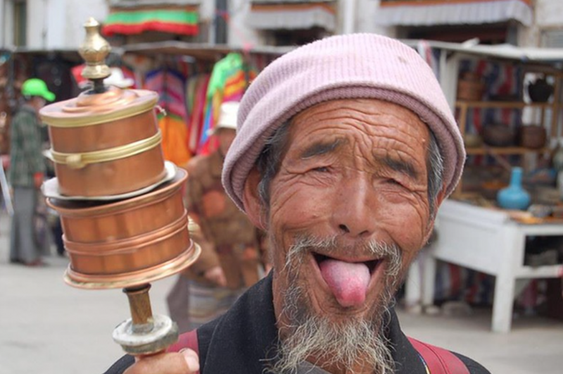 Sự độc đáo trong cách chào hỏi của một số quốc gia
