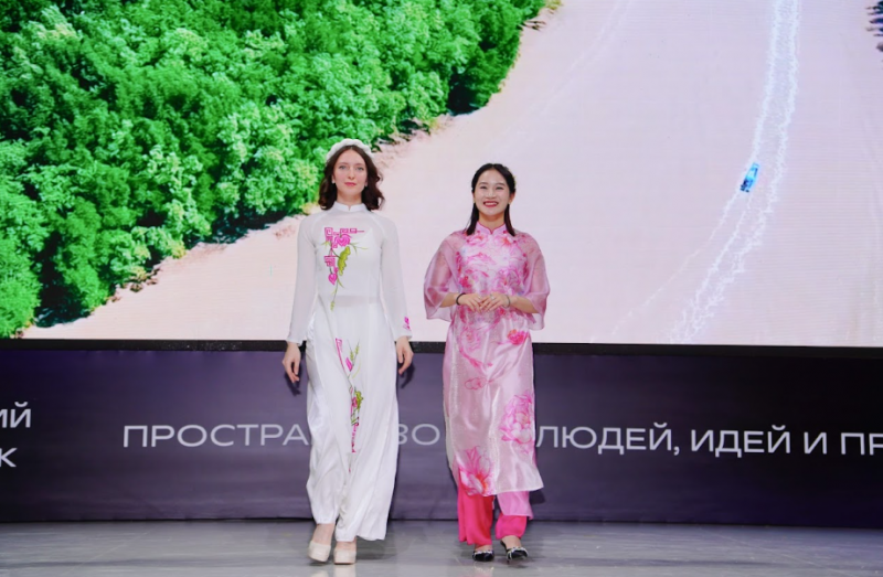 Lần đầu tiên tổ chức sự kiện “Ngày Văn hoá Việt Nam tại Tyumen”
