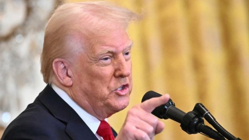 Tổng thống Trump đòi cắt ngân sách của đài NPR và PBS