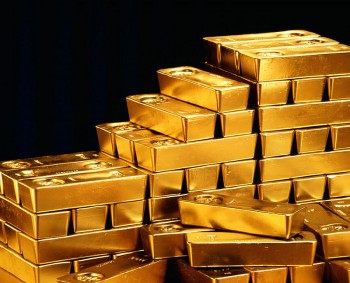 gia vang lai pha ky luc moc 3100 usdounce khong con xa