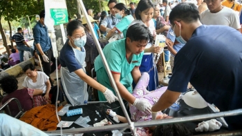 Thế giới chung tay hỗ trợ Myanmar và Thái Lan sau động đất