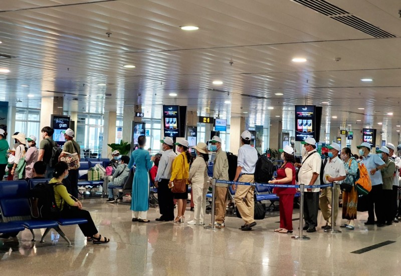 Vé máy bay cao điểm dịp lễ 30/4 - 1/5: Những thông tin cần biết và cách săn vé hợp lý