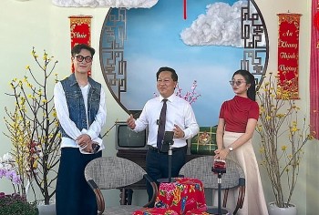 Hỗ trợ người dân lên sàn thương mại điện tử