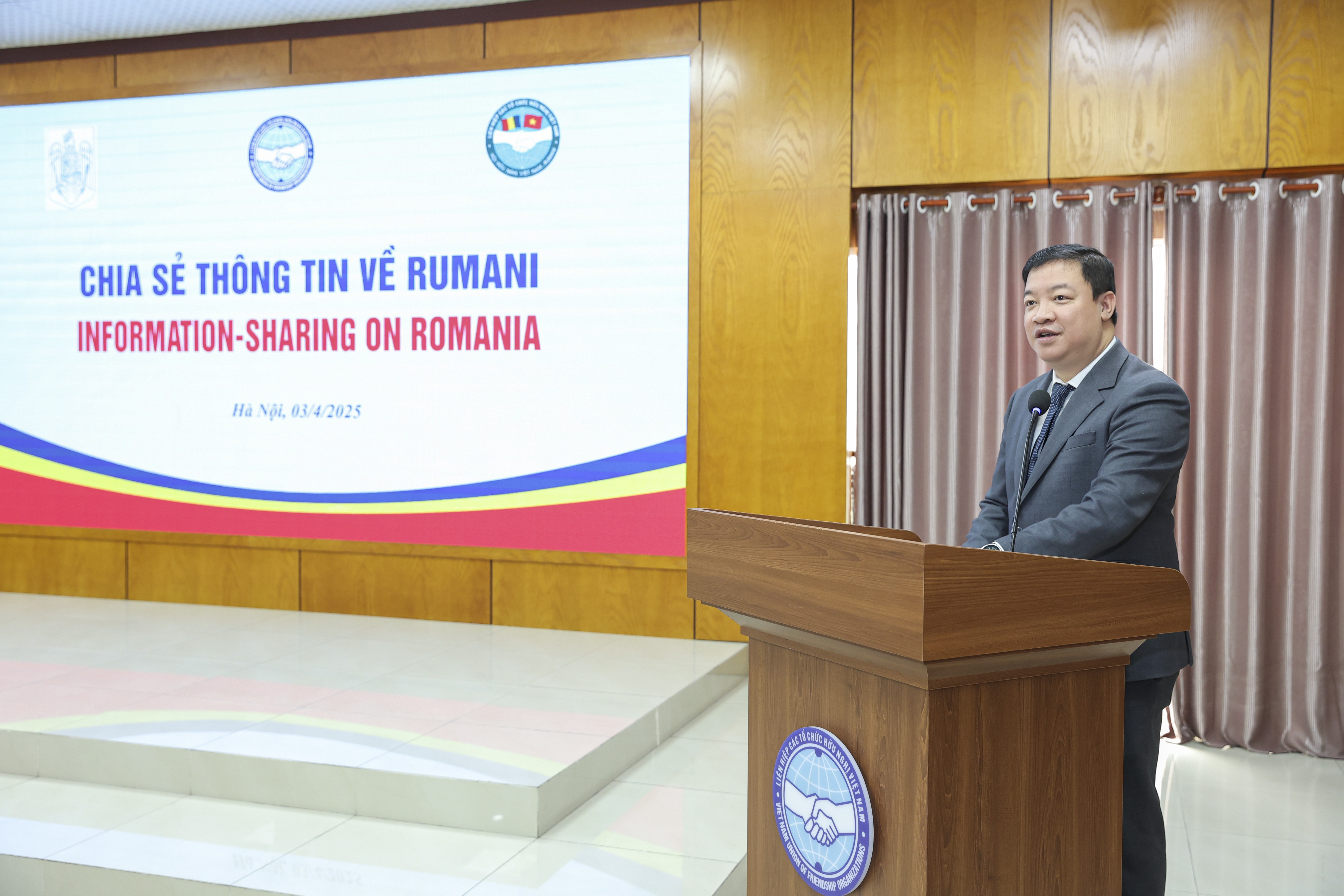 Tăng cường hiểu biết, phát triển quan hệ Việt Nam - Rumani tương xứng với tiềm năng