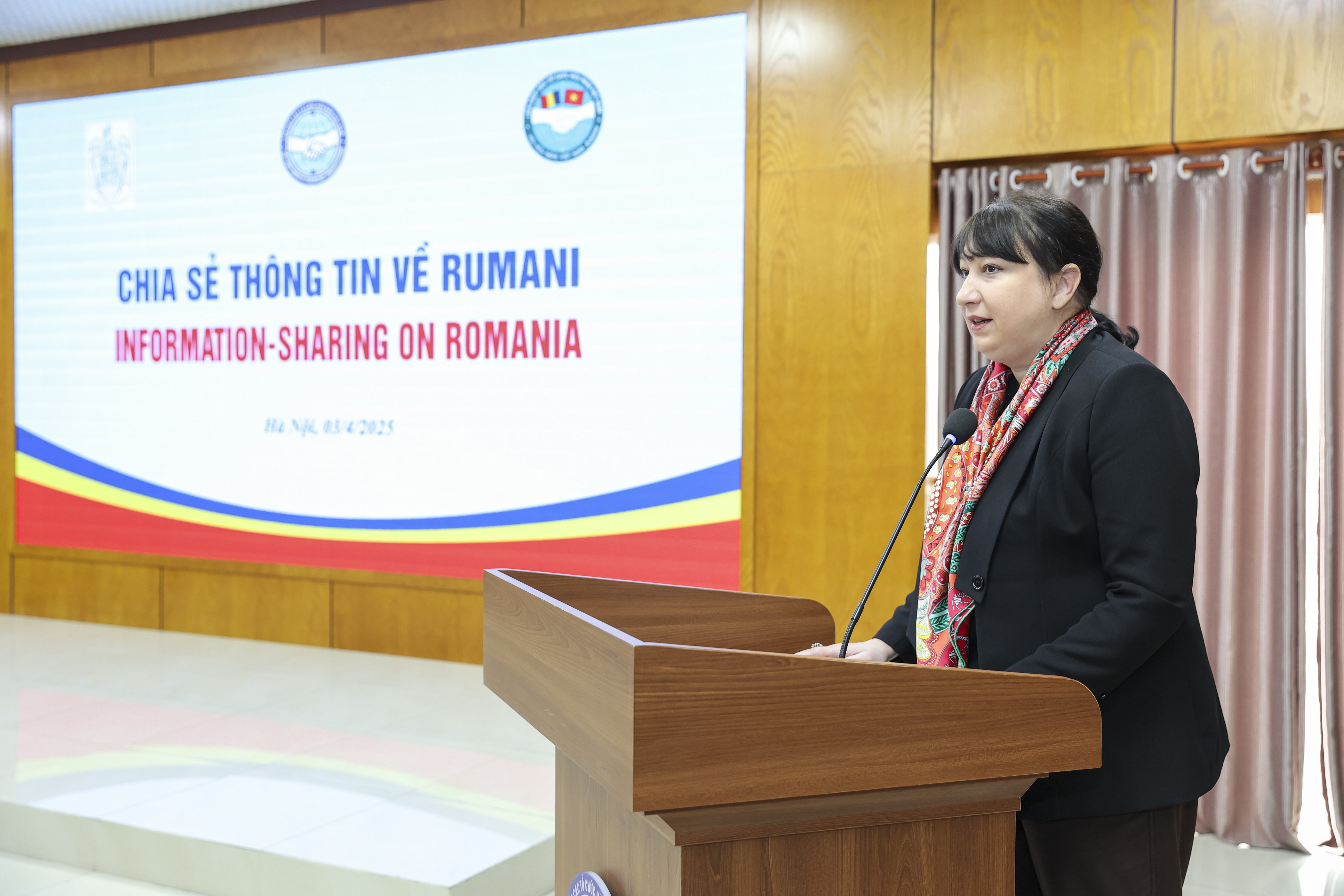 Tăng cường hiểu biết, phát triển quan hệ Việt Nam - Rumani tương xứng với tiềm năng