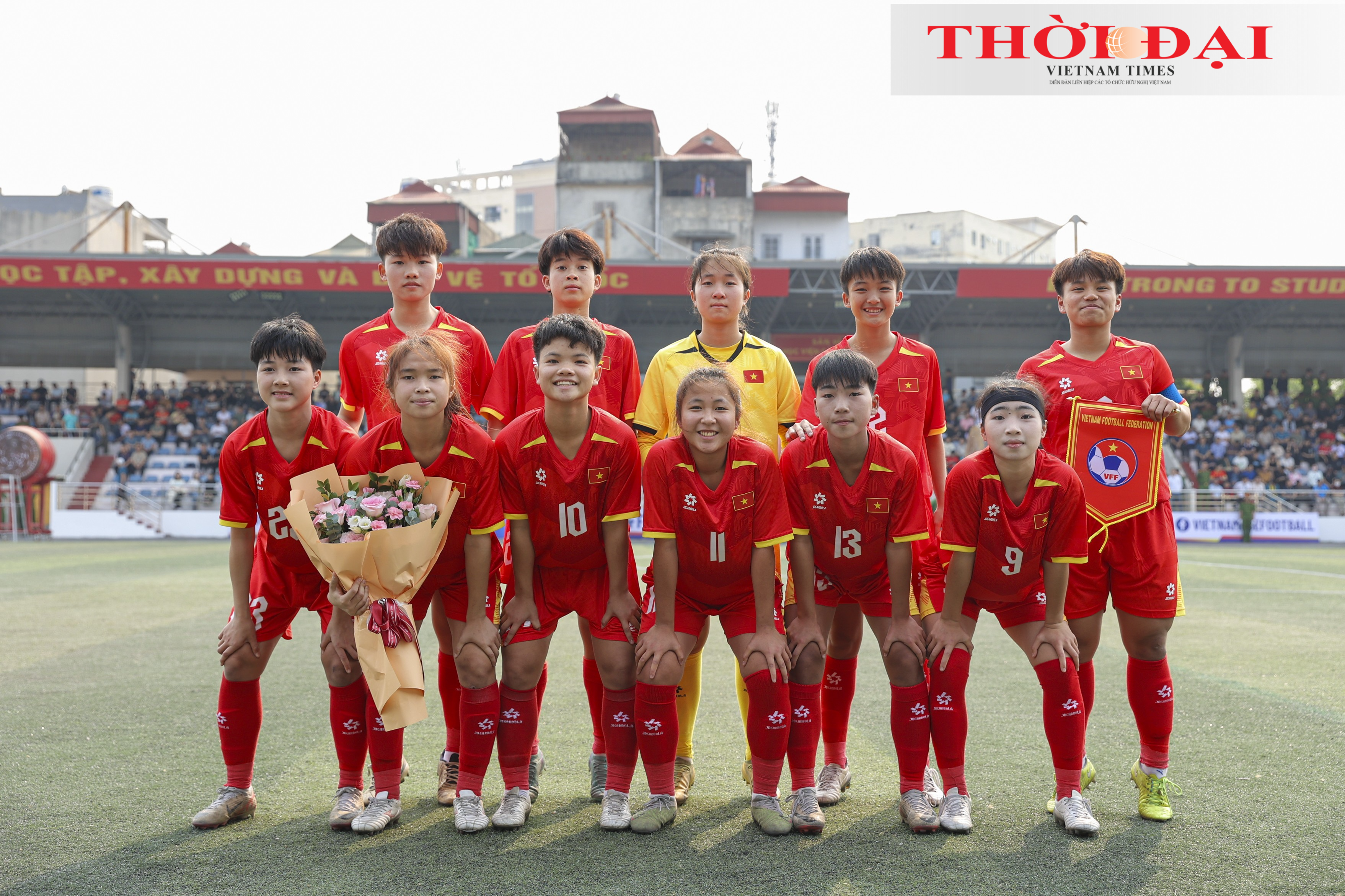 U17 nữ Việt Nam giành chiến thắng 2-1 trước U17 nữ Thái Lan