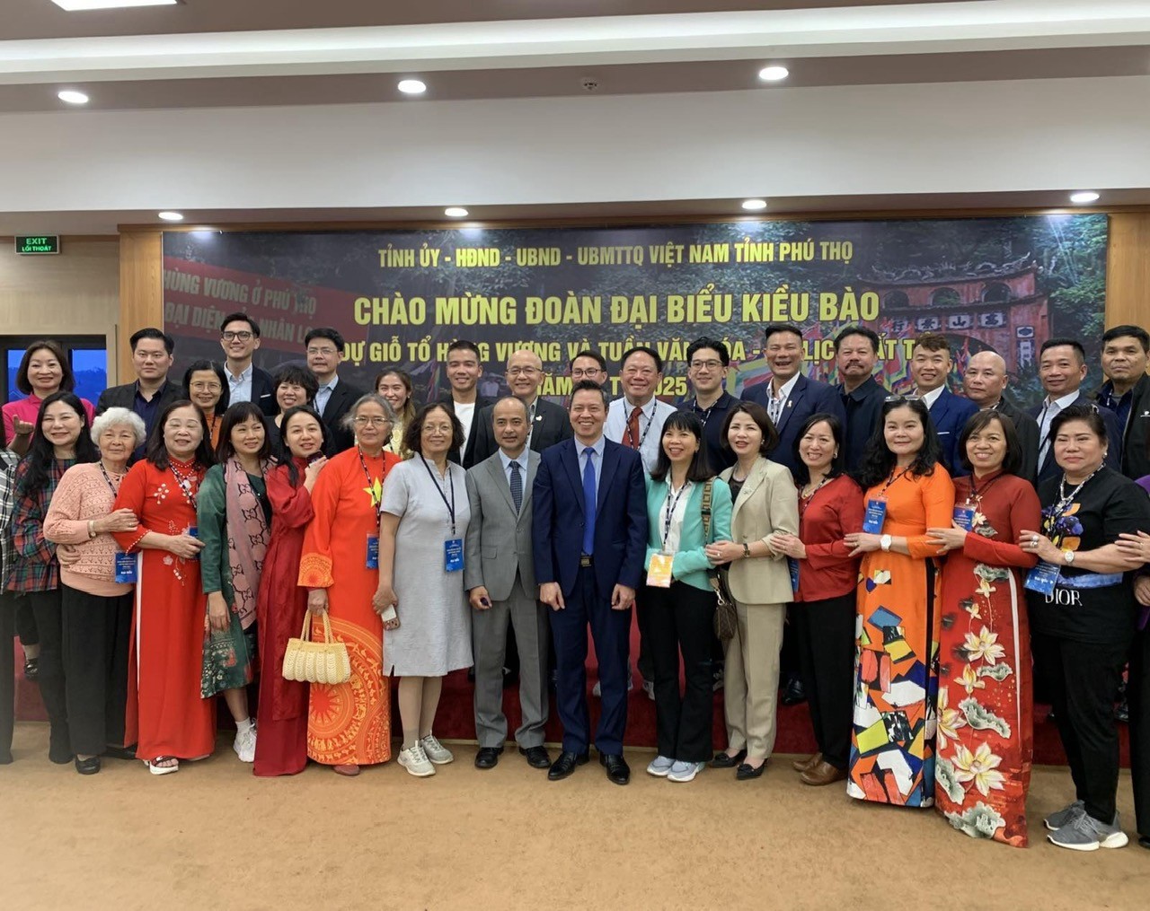 Việt kiều về  Giỗ Tổ và tìm cơ hội đầu tư tại Phú Thọ, Tuyên Quang