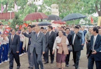 "Phải giữ gìn quan hệ đặc biệt Lào - Việt Nam mãi luôn là mối quan hệ tốt nhất"
