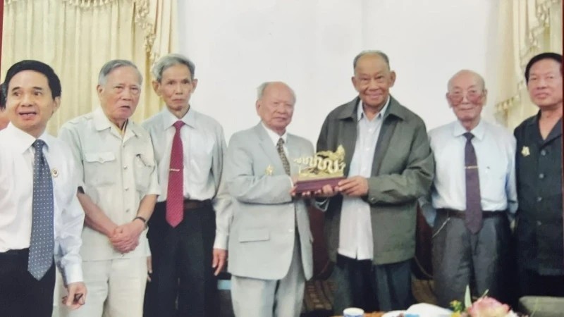 Đồng chí Khamtay Siphandone trong ký ức các cựu chiến binh và chuyên gia Việt Nam