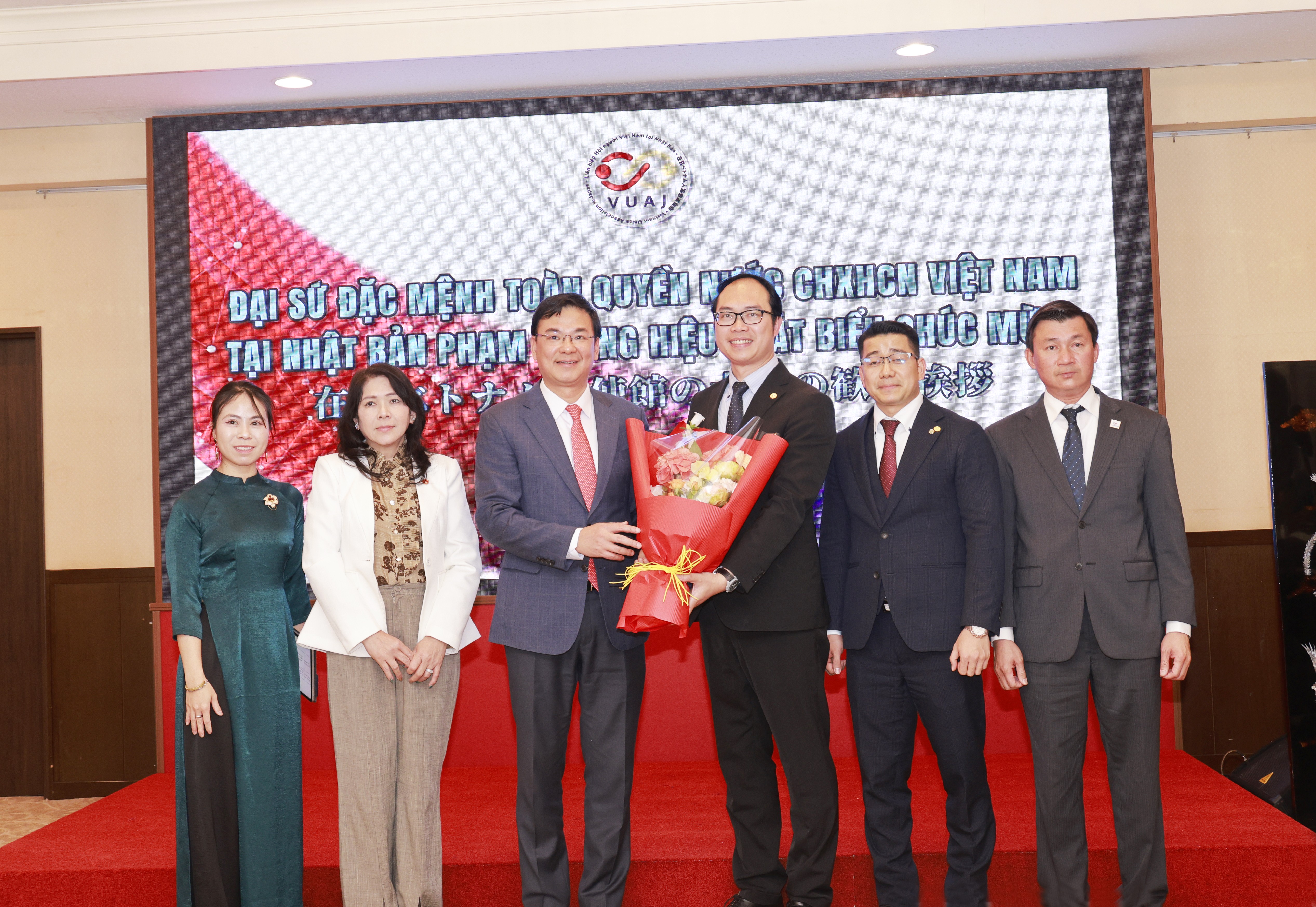 Tăng cường gắn kết và hỗ trợ cộng đồng người Việt tại Nhật Bản phát triển