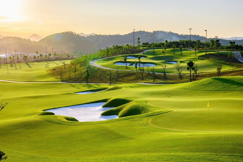 Văn Lang Empire T&T Golf Club chuẩn bị đi vào vận hành 18 hố