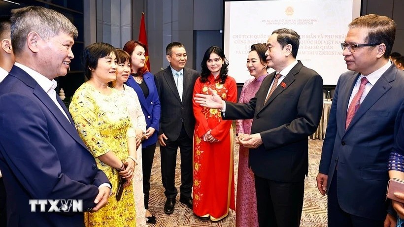 Cộng đồng người Việt Nam tại Uzbekistan luôn hướng về quê hương