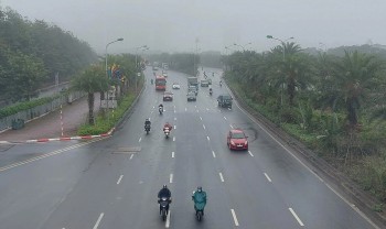 thoi tiet hom nay 104 bac bo co mua phun va suong mu rai rac