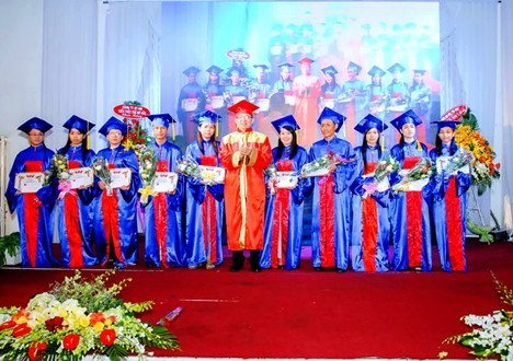Trường Trung cấp Hồng Hà tuyển sinh giáo dục thường xuyên, được phép đào tạo lái xe