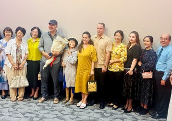 Giới thiệu phim “Địa đạo: Mặt trời trong bóng tối” tới bạn bè quốc tế