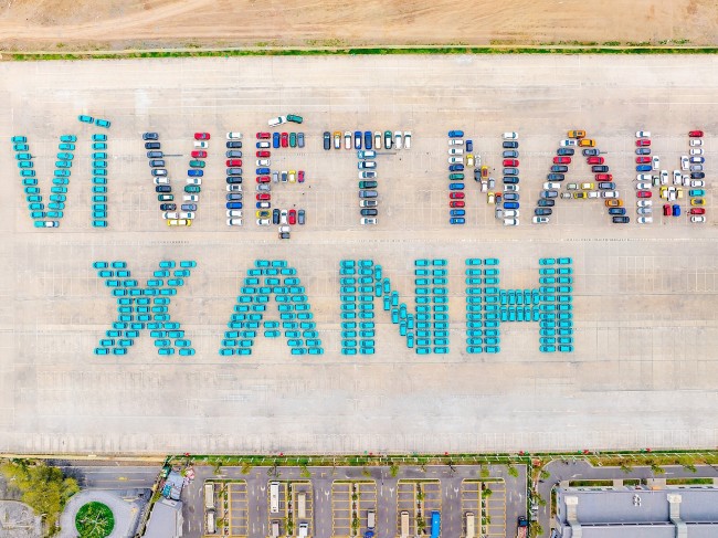 Ngày Hội Xanh 2025: Gần 400 xe điện VinFast tạo thông điệp ý nghĩa vì chuyển đổi xanh