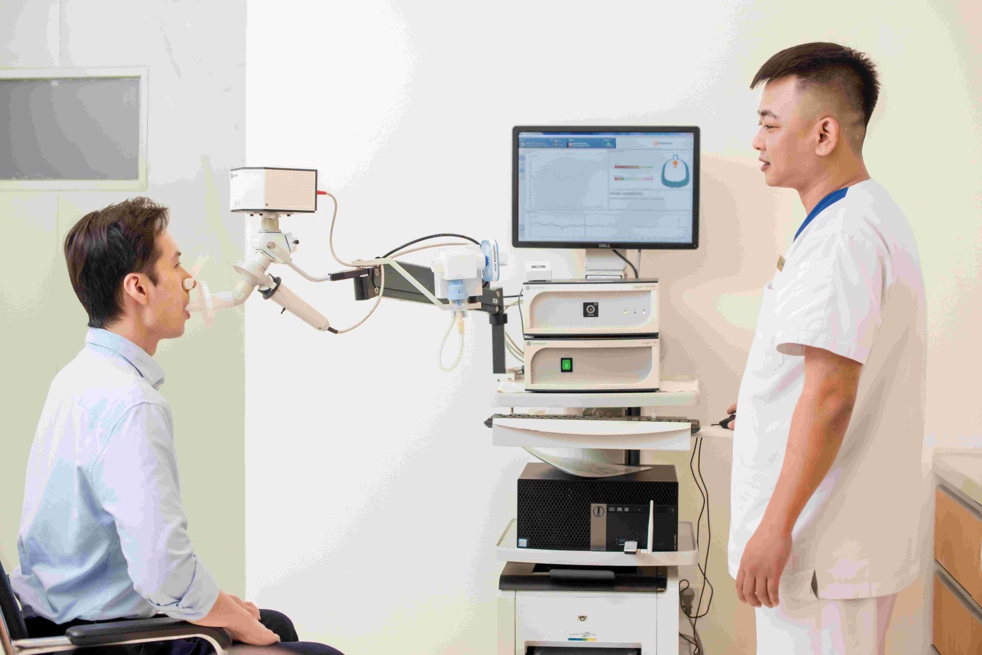 Trung tâm Dị ứng Miễn dịch Lâm sàng Vinmec sở hữu công nghệ hiện đại giúp phát hiện sớm điều trị đúng và kiểm soát lâu dài các bệnh lý về miễn dịch - dị ứng.