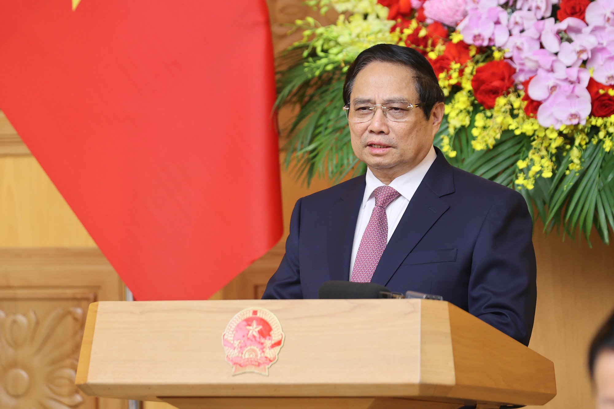 Thủ tướng Phạm Minh Chính, Trưởng Ban Chỉ đạo đánh giá cao các thành viên Ban Chỉ đạo đã dành thời gian, công sức, trí tuệ có các ý kiến sâu sắc, sát thực tế đóng góp cho Đề án. (Ảnh: VGP)