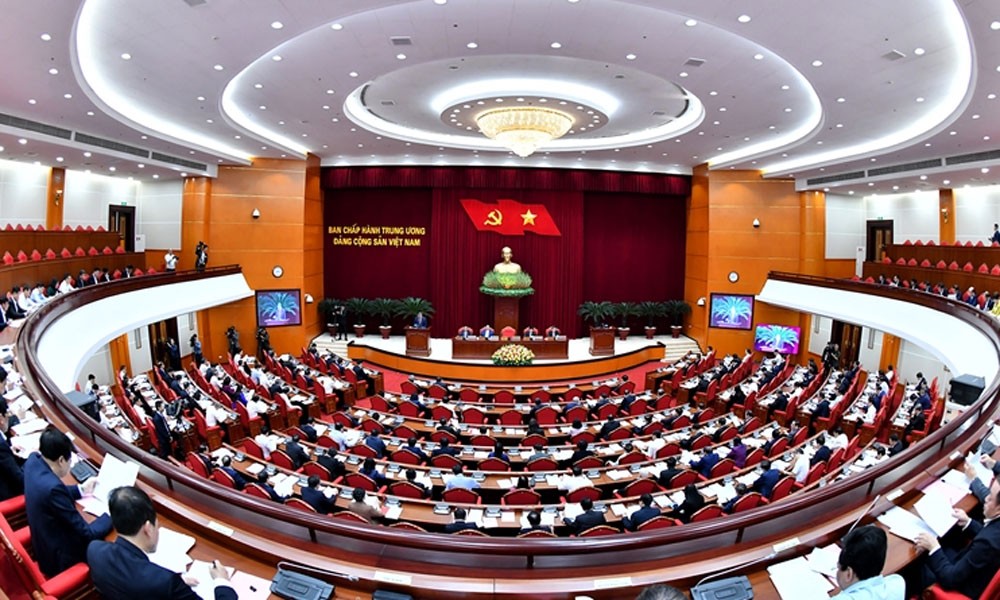 Bộ Chính trị quy định độ tuổi cấp ủy viên nhiệm kỳ 2025 - 2030