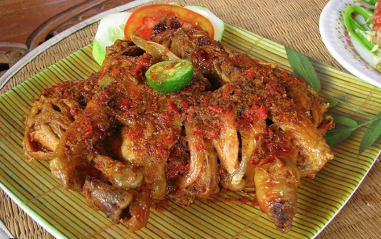 10 món ăn nhất định phải thử khi đi du lịch Indonesia