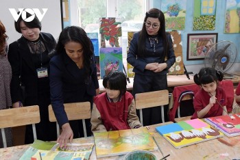 Phu nhân Thủ tướng Việt Nam và Ethiopia thăm học sinh khiếm thị tại Hà Nội