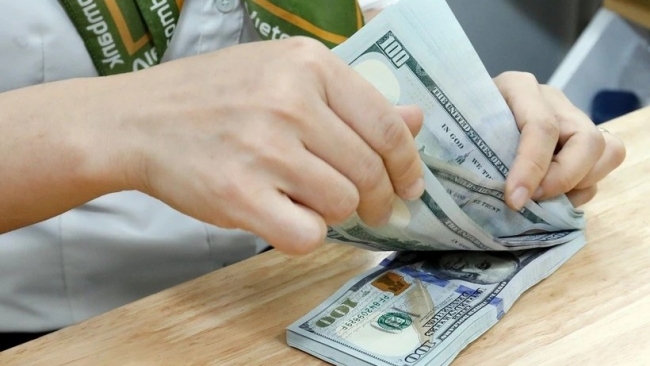 Kiều hối chuyển về Thành phố Hồ Chí Minh đạt hơn 2,4 tỷ USD