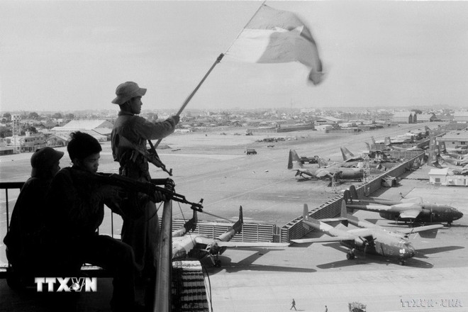 ttxvn-giai-phong-mien-nam-tong-tien-cong-chien-dich-ho-chi-minh.jpg