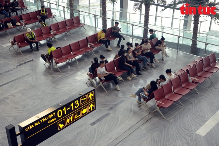 Cận cảnh Nhà ga T3 sân bay Tân Sơn Nhất trước giờ khánh thành
