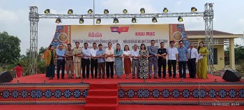 Phiên chợ biên giới 2025: Giao thương sản vật, vun đắp nghĩa tình