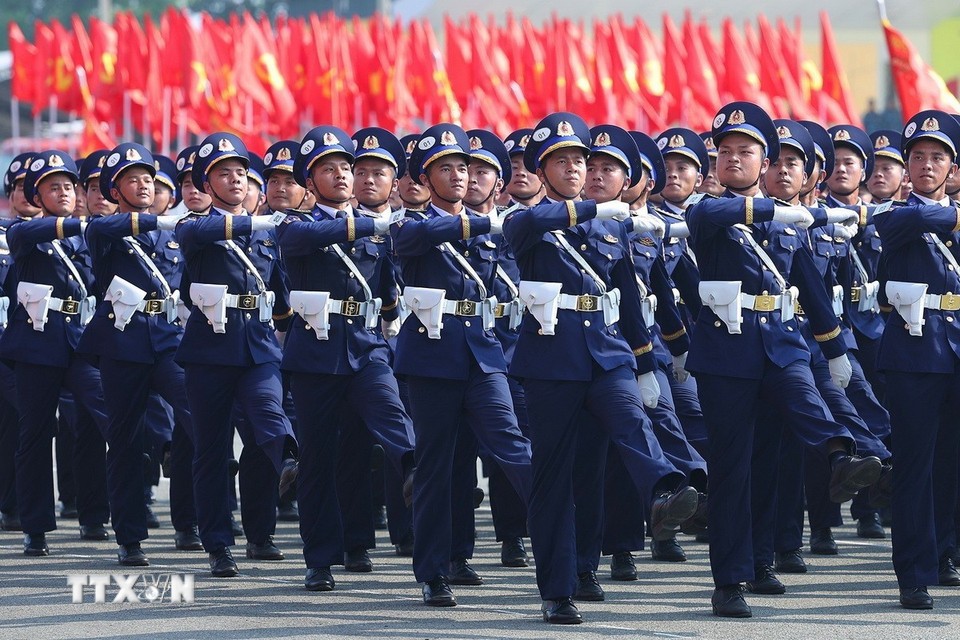 Lực lượng quân đội tham gia hợp luyện diễu binh, diễu hành tại Biên Hòa, Đồng Nai. Lực lượng quân đội tham gia hợp luyện diễu binh, diễu hành tại Biên Hòa, Đồng Nai.