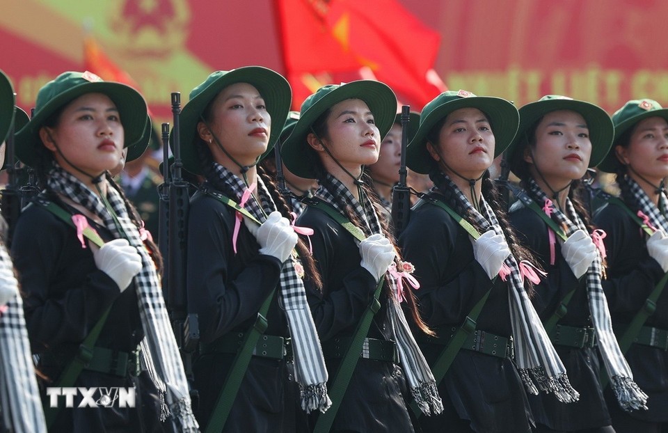 Lực lượng Công an nhân dân tham gia hợp luyện diễu binh, diễu hành tại Long Thành, Đồng Nai.