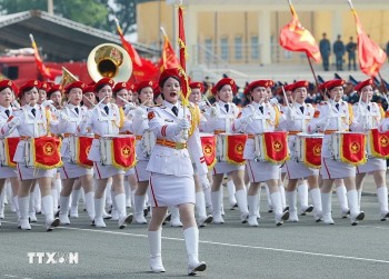 Hợp luyện lực lượng tham gia diễu binh kỷ niệm 50 năm Ngày Giải phóng miền Nam