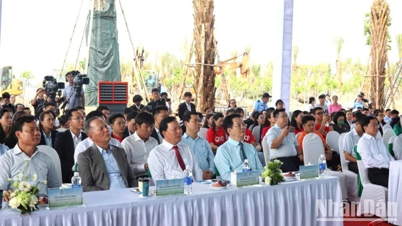 Long An khởi công và khánh thành 5 dự án động lực phát triển kinh tế-xã hội
