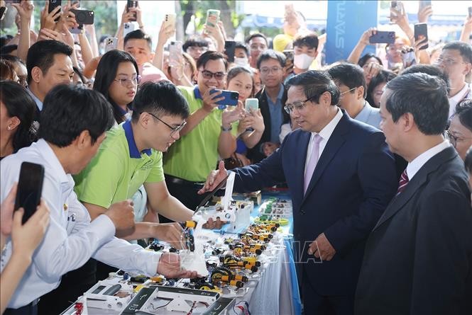 Thủ tướng: Tạo môi trường cho thanh niên khởi nghiệp, đổi mới sáng tạo