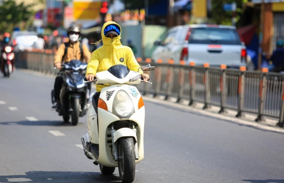 Thời tiết hôm nay (21/4): Nắng nóng ba miền, có nơi trên 38 độ