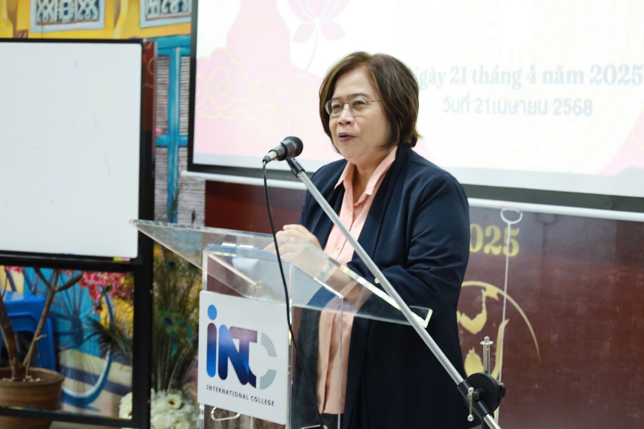 Học viên Thái Lan, Lào tham gia khóa học tiếng Việt cơ bản