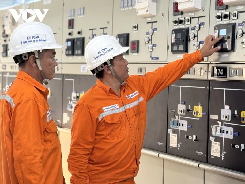 Mục tiêu tăng trưởng 8% đặt ra thách thức cho ngành điện