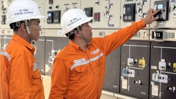 Mục tiêu tăng trưởng 8% đặt ra thách thức cho ngành điện