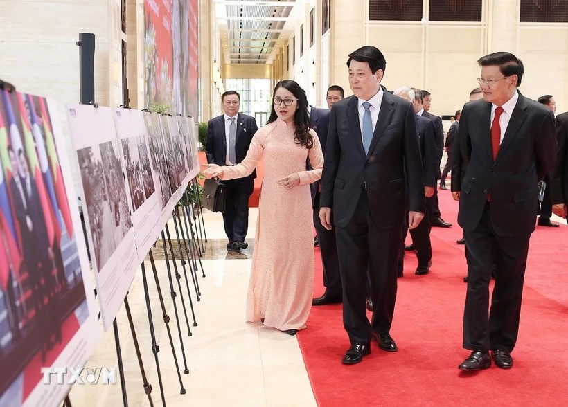 Chủ tịch nước Lương Cường dự chương trình Giao lưu hữu nghị Việt-Lào