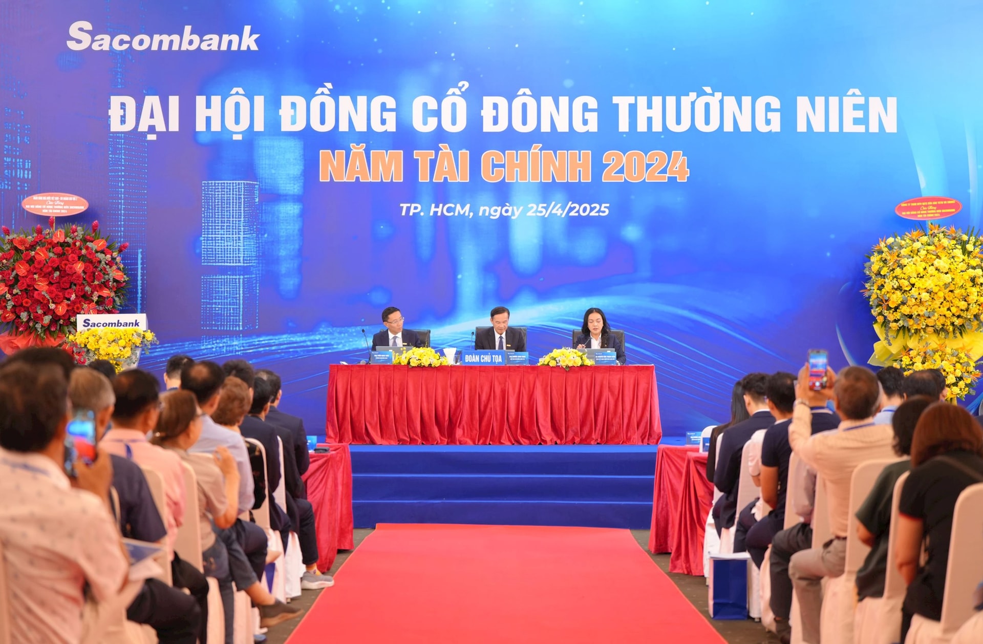ĐHĐCĐ Sacombank: Không mua lại SBS, đã thu hồi hơn 25,6 nghìn tỷ nợ nhóm ông Trầm Bê