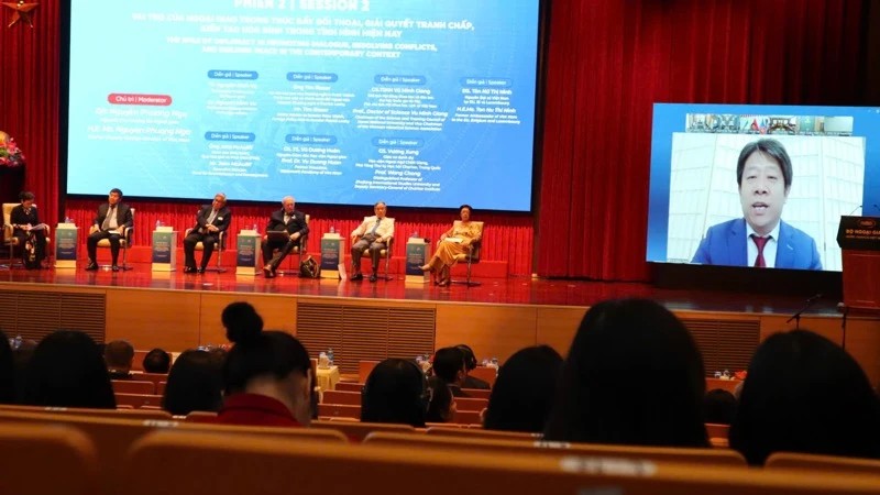 “Biến quá khứ thành cơ hội”: Ngoại giao Việt Nam dưới góc nhìn quốc tế