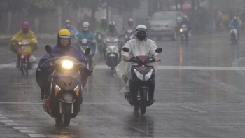 Thời tiết hôm nay (27/4): Bắc Bộ đón không khí lạnh, chiều tối mưa rào