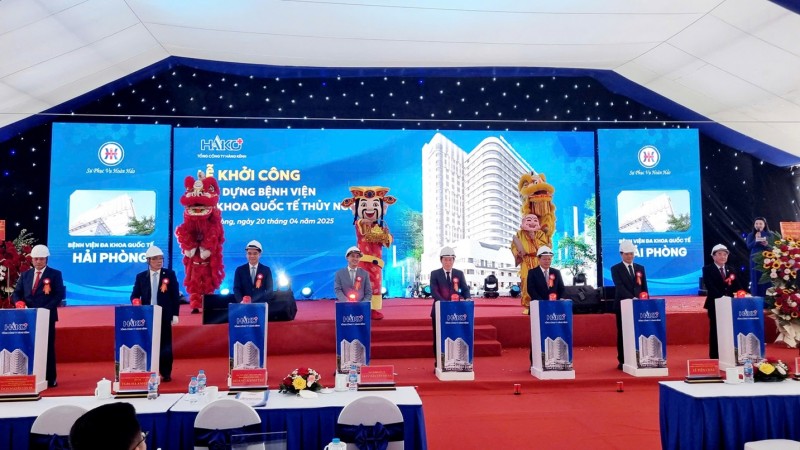 Đề xuất đầu tư công tuyến đường sắt 3,5 tỷ USD; Bến Tre rót 15.071 tỷ đồng phát triển các cụm công nghiệp