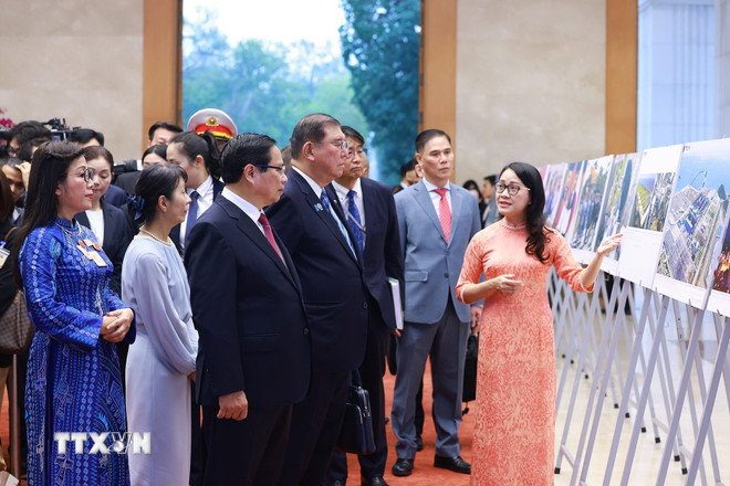 ttxvn-thu-tuong-hoi-dam-thu-tuong-nhat-ban-1-trung-bay-anh-ttxvn.jpg