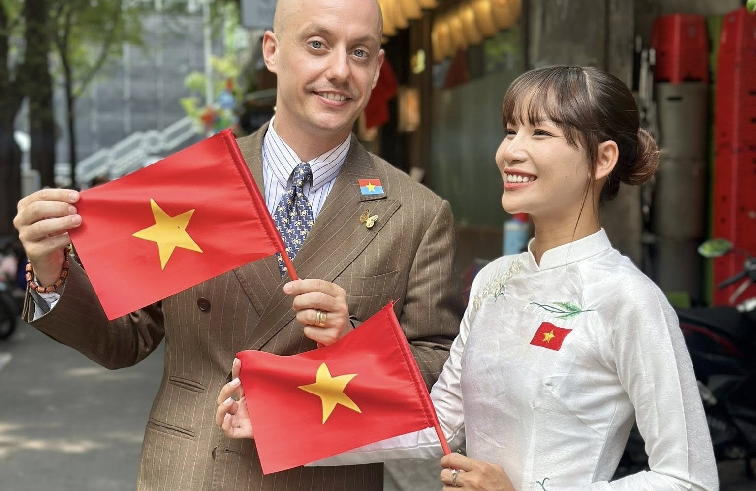 Người Việt tưởng nhớ quá khứ bằng niềm tự hào và lòng biết ơn
