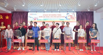 hdbank cong bo 16 khach hang trung thuong vang 1 ky vang sjc da co chu