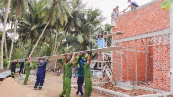 day manh muc tieu xoa nha tam nha dot nat tai vinh long tra vinh