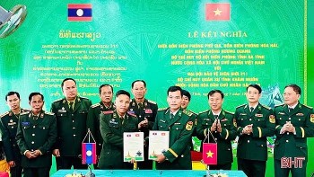 Đồn biên phòng Hà Tĩnh - Khăm Muồn kết nghĩa để bảo vệ biên giới